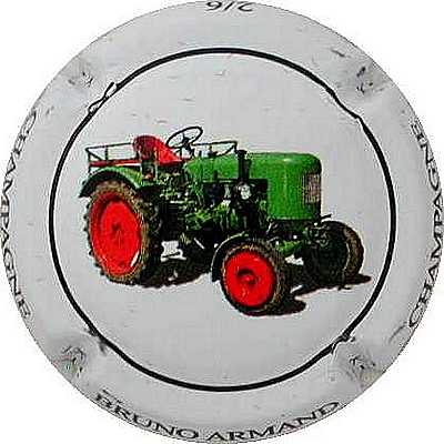 N°02a Tracteur agricole, 2/6
Photo J.P
