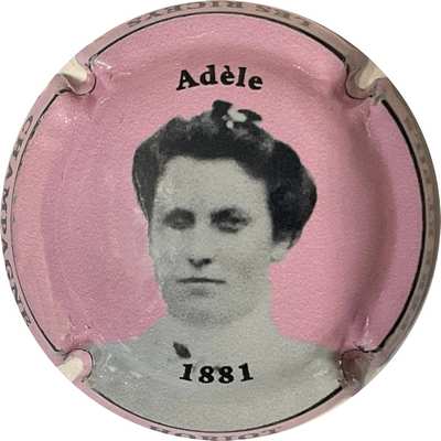 N°19 Adele 1881, fond rose
Photo Bruno Hebmann GONTIER
