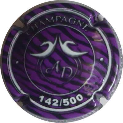 N°052 Zebré, violet et noir
Photo MICHAEL MIKA
