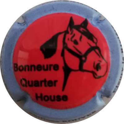 N°076a Bonneure quartier housse, rouge, contour gris pâle
Photo Paul COSPAR
