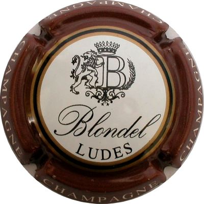 N°29 Contour marron, lettres blanches
Photo GOURAUD Jacques
