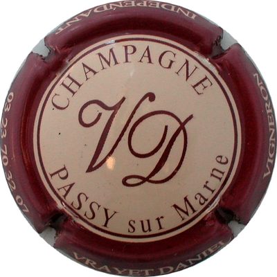 N°03 Crème, contour bordeaux
Photo GOURAUD Jacques
