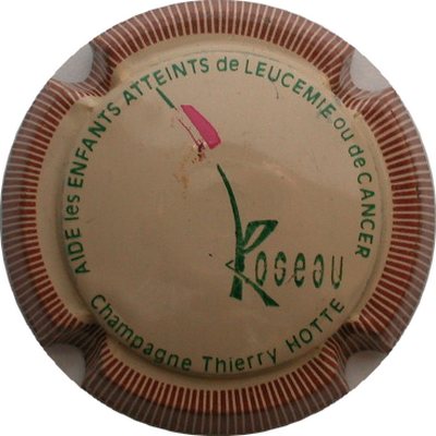 N°19 Série roseau, Crème, striée bordeaux
Photo GOURAUD Jacques
