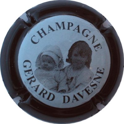 N°07 Série de 6 (2 enfants), contour noir
Photo GOURAUD Jacques
