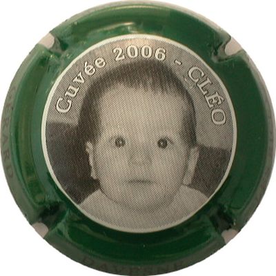 N°08 Série de 6 (Cléo), contour vert, fond noir
Photo GOURAUD Jacques
