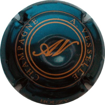 N°06 Bleu métallisé, bouzy sur contour
Photo GOURAUD Jacques
