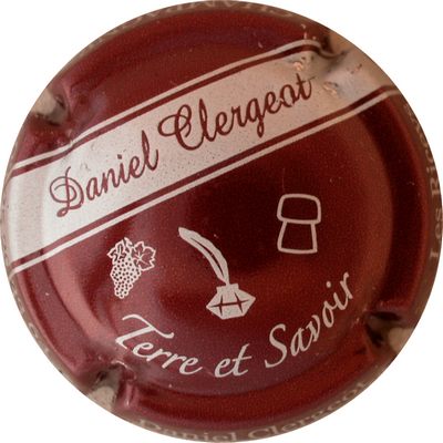 N°09 Fond marron et argent
Don de Mr CLERGEOT Daniel
