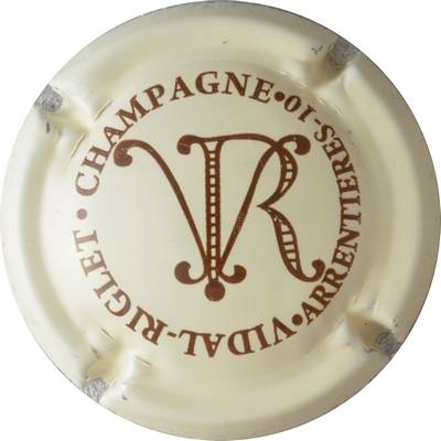 N°01 Série de 6 (initiales) crème et marron
Photo GOURAUD Jacques
