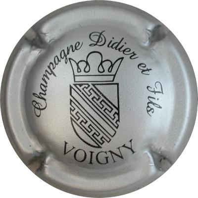 N°02 Série de 6 (écusson), argent et noir
Photo GOURAUD Jacques
