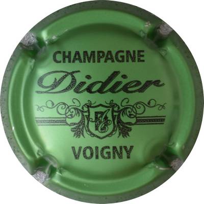 N°04 Série de 6 (nom), vert métallisé et noir
Photo GOURAUD Jacques
