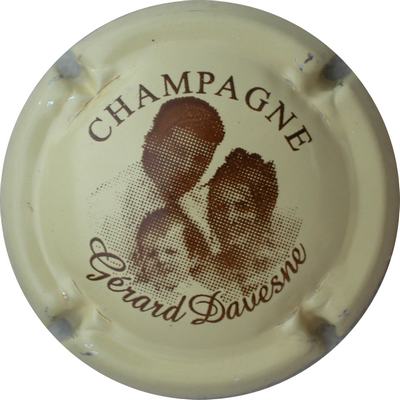 N°06 Série de 6 (3 portraits), fond crème
Photo GOURAUD Jacques
