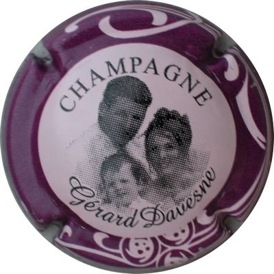 N°06 Série de 6 (3 portraits), rose pâle, contour sparflex violet
Photo GOURAUD Jacques
