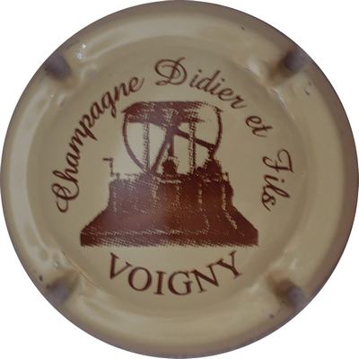 N°03 Série de 6 (pressoir), crème et marron
Photo GOURAUD Jacques
