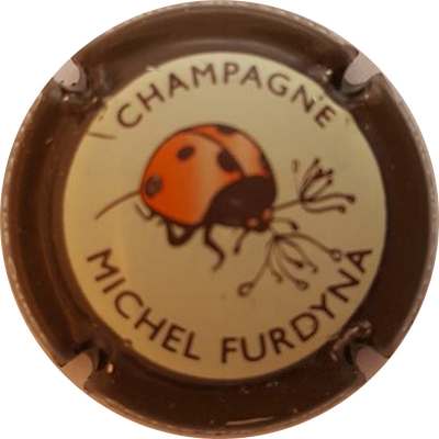 N°45a Contour marron
Photo France Marie
