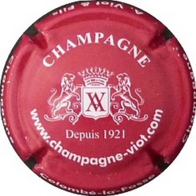 N°05 Bordeaux et blanc
Photo BENEZETH Louis
