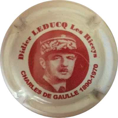 NR Charles de Gaulle, fond rouge
Photo Bruno HEBMANN GONTIER
Mots-clés: NR