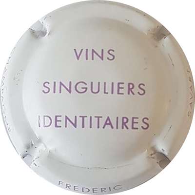 N°01c Vins singuliers identitaires, blanc mat et violet
Photo Catherine WEIS
