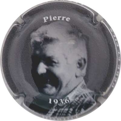 N°17 Pi'erre, de coté
Photo Joelle MENNORET
