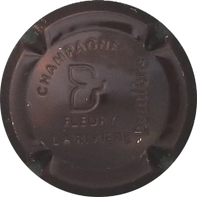 N°08 Estampée marron foncé
Photo BENEZETH Louis
