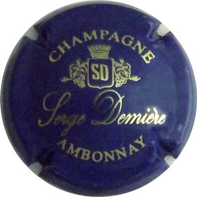 N°04x-NR Bleu foncé et or
Photo COSSEMENT René
Mots-clés: NR