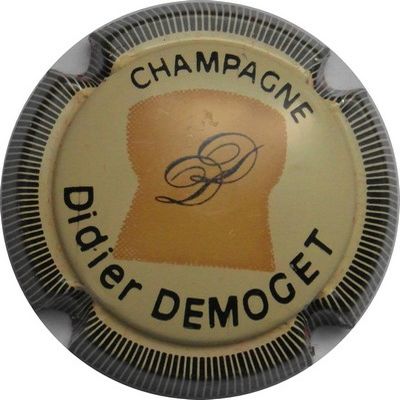 N°08 Crème, striée
Photo THIERRY Jacques
