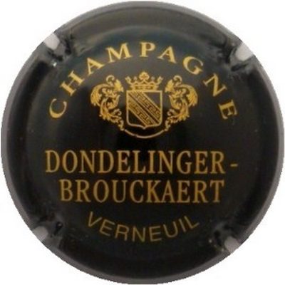 N°02 Série de 6 (Ecusson) Noir et or
Photo J.R.
