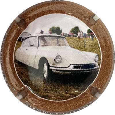 N°NR2 Série de 6 (Citroen) 04 sur 06, Citroen DS
Photo Bruno HEBMANN GONTIER
Mots-clés: NR