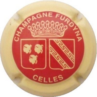 N°21 Bordeaux, contour crème
Photo J.R.
