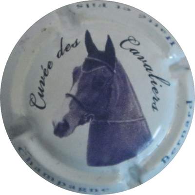N°06 Cuvée des cavaliers, fond blanc, cheval violet
Photo HELLIOT Laurent
