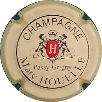 N°06 Crème, écusson rouge
Photo BENEZETH Louis
