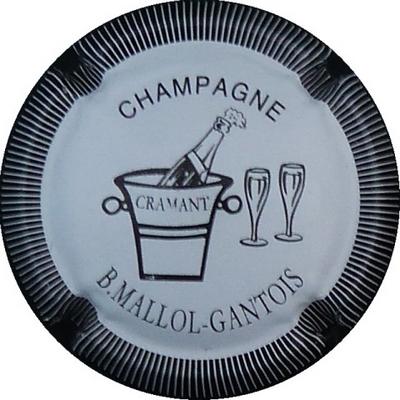 N°8 Blanc et noir, contour noir striée blanc
Photo BENEZETH Louis
