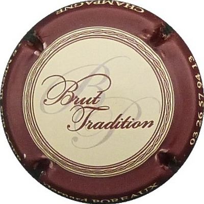 N°02 Brut tradition, contour marron
Photo BENEZETH Louis
