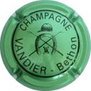 Nom du fichier=LB_18_Vert_metallise_et_noir.jpg
Taille du fichier=29Ko
Dimensions : 400x400
Ajouté le : 15 Mai 2012 LB_18_Vert_metallise_et_noir.jpg