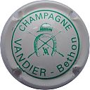 Nom du fichier=vandier_blanc_et_vert.jpg
Taille du fichier=24Ko
Dimensions : 400x400
Ajouté le : 05 Janvier 2014 vandier_blanc_et_vert.jpg