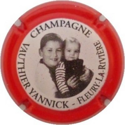 N°03 Série de 6, portrait, contour rouge
Photo J.R.
