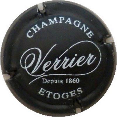 N°17 ETOGES, Noir mat et blanc
Photo J.R.
