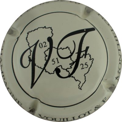 N°09x-NR Crème pâle et noir
Photo GOURAUD Jacques
