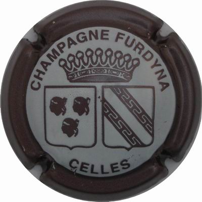 N°38 Blanc, contour lie de vin foncé
Photo Franck Kerdoncuff
