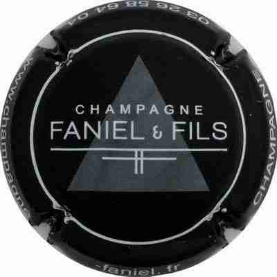 N°001c Noir, gris et blanc
Photo Franck Kerdoncuff
Répertoriée à  FANIEL ET FILS par erreur
