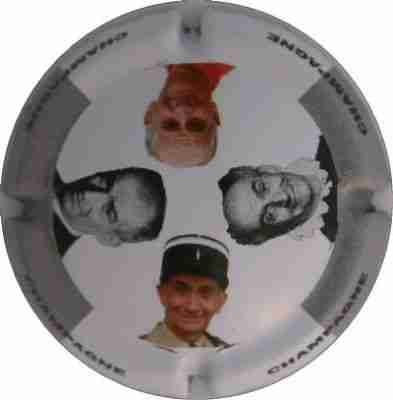 C75 Jéroboam polychrome contour blanc
Photo Jacques
Mots-clés: NR