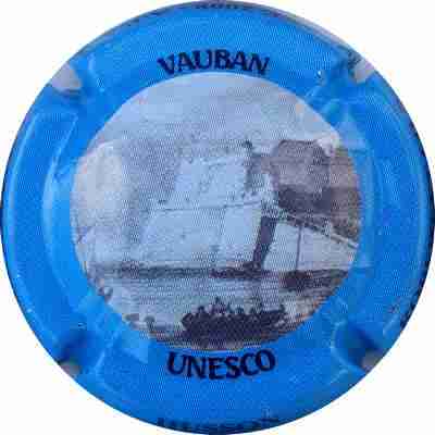 N°02 Série VAUBAN.UNESCO, Contour bleu ciel
Photo MURAT André
Mots-clés: VAUBAN.UNESCO
