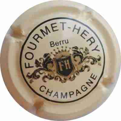 N°01a Crème, noir et or, blason centré
Photo BERCE Luc
