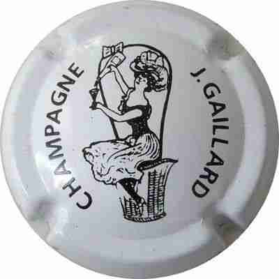 N°01 Série Femme assise, Blanc et noir
Image Yves STEFANI
