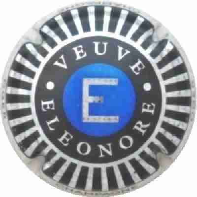 N°24 Puzzle, 10 sur 10, métal et noir, E de EXCELLENCE, centre bleu
Photo J.R.
