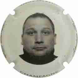 N°02 Série de 6 (portrait), blanc 
Photo Yves STEFANI
