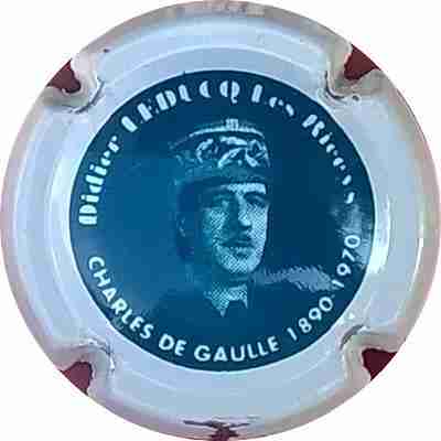 NR Cuvée Charles de Gaulle, fond bleu foncé
Photo Bernard DUQUENNE
Mots-clés: NR