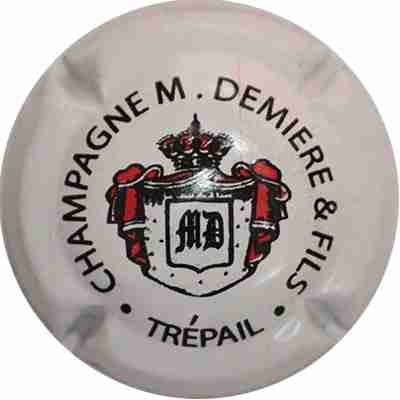 N°07 Blanc, noir et rouge
