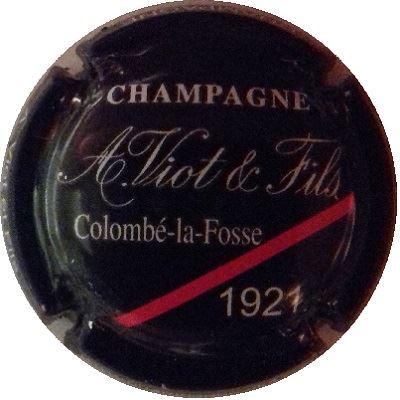 N°11b Noir et blanc, barre rouge
Photo JEPINA
