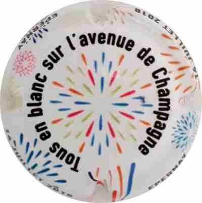 N°C77a Tous en blanc sur l'avenue de Champagne, 14 juillet 2018 (EVENEMENTIELLE)
Photo Martine PUPIN
