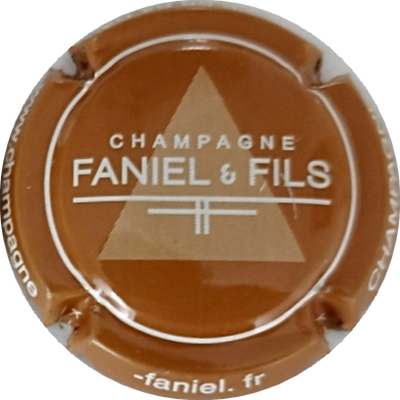 N°001 Marron clair et blanc
Photo Jacky MICHEL
Répertoriée à  FANIEL ET FILS par erreur
